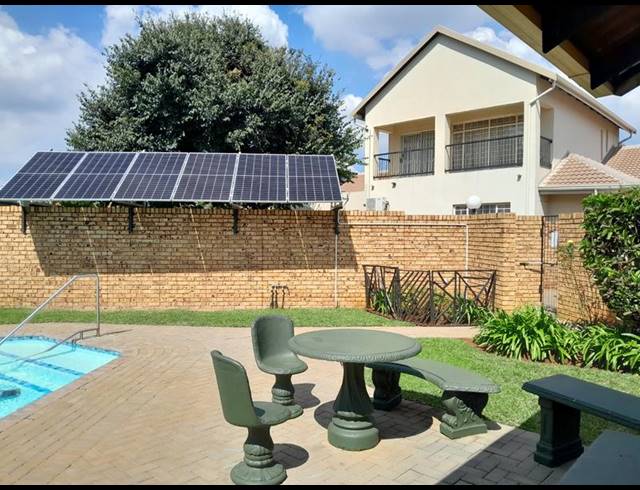 3 BEDROOM TOWNHOUSE FOR SALE IN ANNLIN